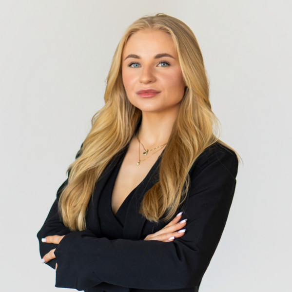 Weronika Piotrowicz (ANS Nieruchomości)